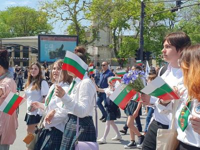 Тържествено шествие по случай 24 Май